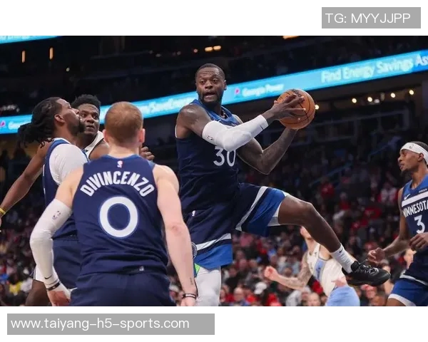 兰德尔全能表现助球队大胜19分10板12助攻正负值高达43 兰德尔全能表现助球队大胜19分10板12助攻正负值高达43